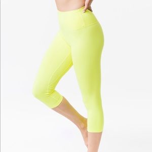 Zyia Neon Yellow Ascend crop leggings